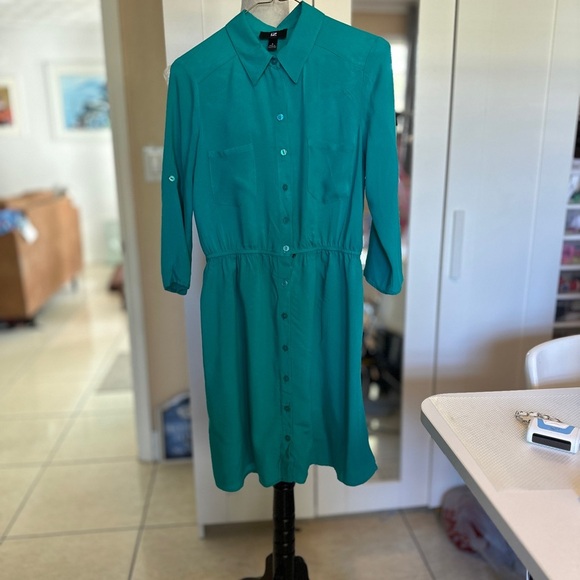 IZ Teal Button-Up Dress - Picture 2 of 4